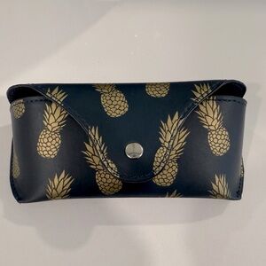 Jcrew Factory Navy and Gold Pineapple Print Sunglasses Case NWOT